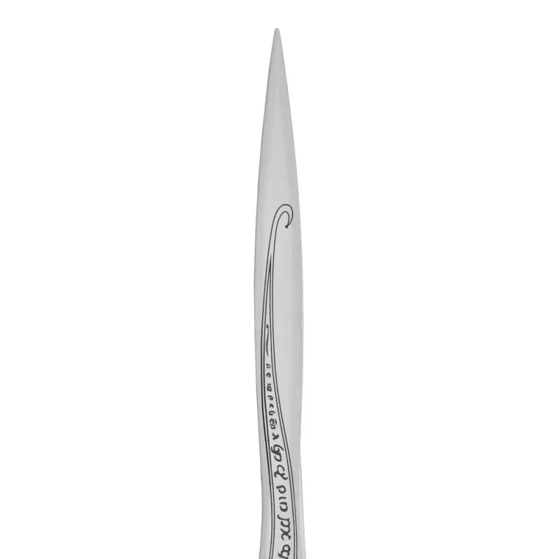 THE LORD OF THE RINGS-INSPIRED ORNAMENTAL DAGGER