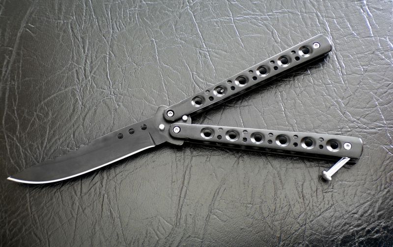 balisong butterfly knife